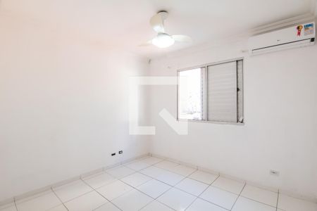 Quarto 1 de casa de condomínio à venda com 2 quartos, 59m² em Conceicao, Osasco