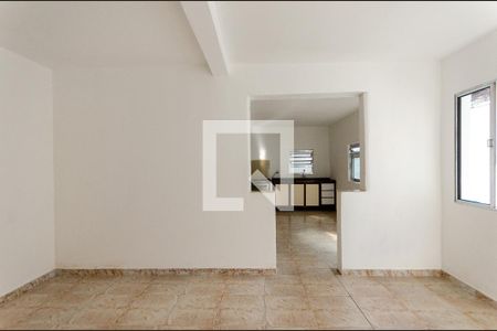 Sala de casa para alugar com 2 quartos, 100m² em Vila Iório, São Paulo