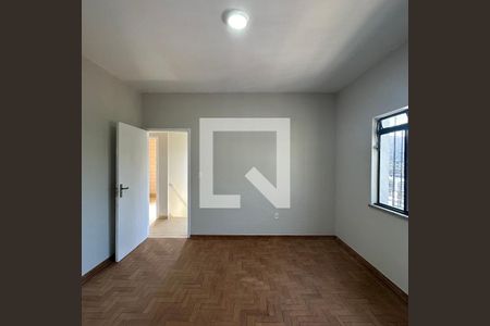 Quarto 1 de casa para alugar com 2 quartos, 60m² em Jardim Bonfiglioli, São Paulo