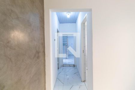 Corredor de casa para alugar com 2 quartos, 66m² em Vila Ré, São Paulo