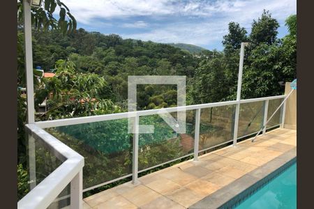 Casa à venda com 4 quartos, 558m² em Vila Progresso, Niterói