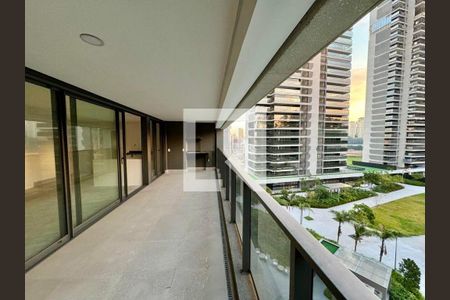 Apartamento à venda com 2 quartos, 142m² em Panamby, São Paulo