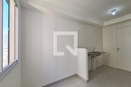 Sala, Cozinha e Área de servico de apartamento para alugar com 1 quarto, 26m² em Vila Ema, São Paulo