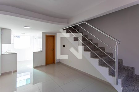 Sala de casa para alugar com 2 quartos, 70m² em Itapoã, Belo Horizonte