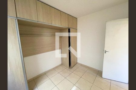 Quarto 1 de apartamento para alugar com 2 quartos, 45m² em Olaria, Contagem