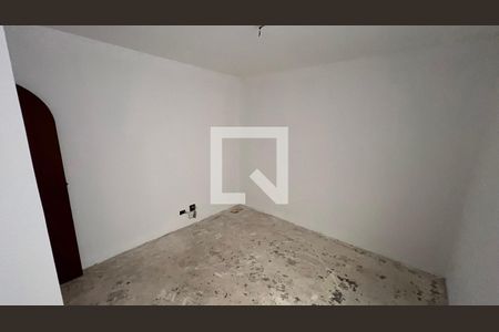 Casa à venda com 929m², 4 quartos e 4 vagas Casa à venda com 929m², 4 quartos e 4 vagasQuarto de Serviço