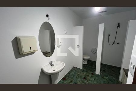 Casa à venda com 929m², 4 quartos e 4 vagas Casa à venda com 929m², 4 quartos e 4 vagasVestiário 1