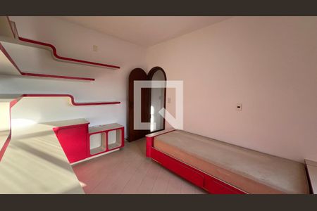 Casa à venda com 929m², 4 quartos e 4 vagas Casa à venda com 929m², 4 quartos e 4 vagasQuarto 2