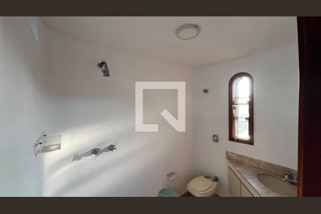 Casa à venda com 929m², 4 quartos e 4 vagas Casa à venda com 929m², 4 quartos e 4 vagasBanheiro da sala 2