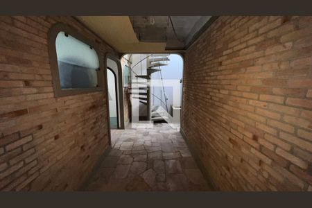 Casa à venda com 929m², 4 quartos e 4 vagas Casa à venda com 929m², 4 quartos e 4 vagasÁrea da piscina