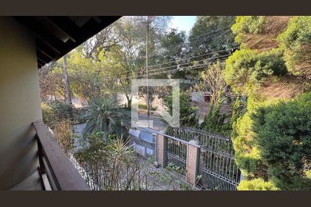 Casa à venda com 929m², 4 quartos e 4 vagas Casa à venda com 929m², 4 quartos e 4 vagasSacada da suite