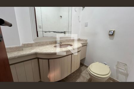 Casa à venda com 929m², 4 quartos e 4 vagas Casa à venda com 929m², 4 quartos e 4 vagasLavabo