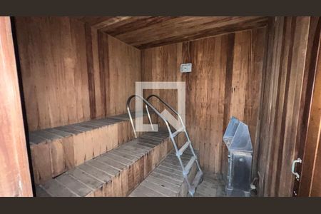 Casa à venda com 929m², 4 quartos e 4 vagas Casa à venda com 929m², 4 quartos e 4 vagasSauna