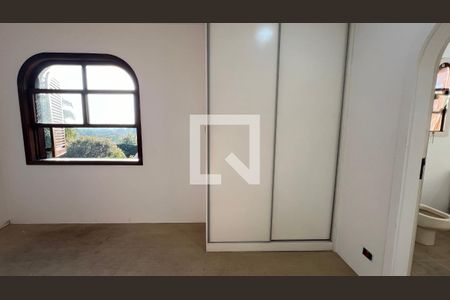 Casa à venda com 929m², 4 quartos e 4 vagas Casa à venda com 929m², 4 quartos e 4 vagasSuite 2