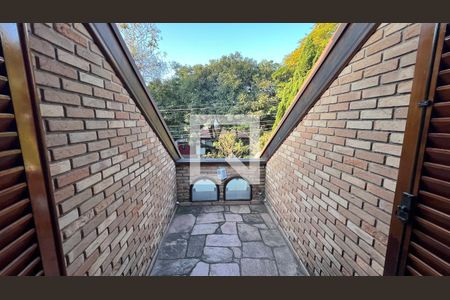 Casa à venda com 929m², 4 quartos e 4 vagas Casa à venda com 929m², 4 quartos e 4 vagasSacada