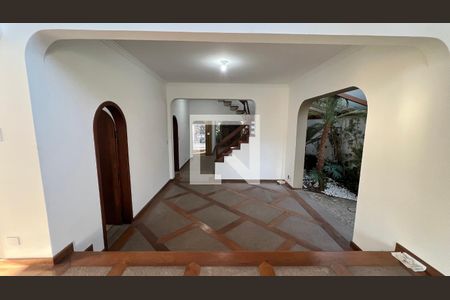 Casa à venda com 929m², 4 quartos e 4 vagas Casa à venda com 929m², 4 quartos e 4 vagasSala