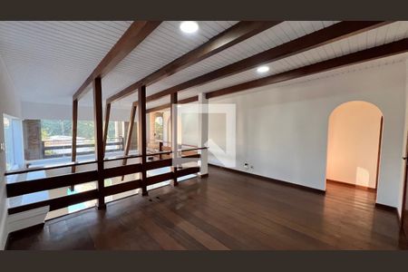 Casa à venda com 929m², 4 quartos e 4 vagas Casa à venda com 929m², 4 quartos e 4 vagasSala privativa