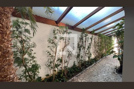 Casa à venda com 929m², 4 quartos e 4 vagas Casa à venda com 929m², 4 quartos e 4 vagasJardim de inverno