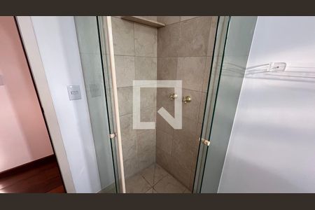 Casa à venda com 929m², 4 quartos e 4 vagas Casa à venda com 929m², 4 quartos e 4 vagasBanheiro 1