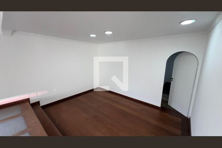 Casa à venda com 929m², 4 quartos e 4 vagas Casa à venda com 929m², 4 quartos e 4 vagasSala