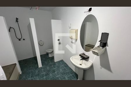 Casa à venda com 929m², 4 quartos e 4 vagas Casa à venda com 929m², 4 quartos e 4 vagasVestiário 2