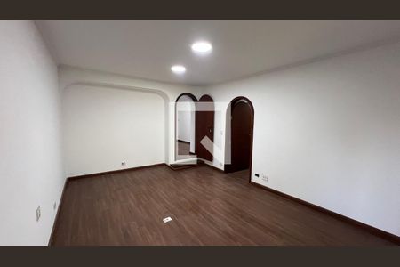 Casa à venda com 929m², 4 quartos e 4 vagas Casa à venda com 929m², 4 quartos e 4 vagasSuite 1