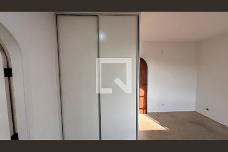 Casa à venda com 929m², 4 quartos e 4 vagas Casa à venda com 929m², 4 quartos e 4 vagasSuite 2
