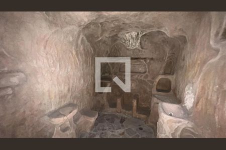 Casa à venda com 929m², 4 quartos e 4 vagas Casa à venda com 929m², 4 quartos e 4 vagasTaverna