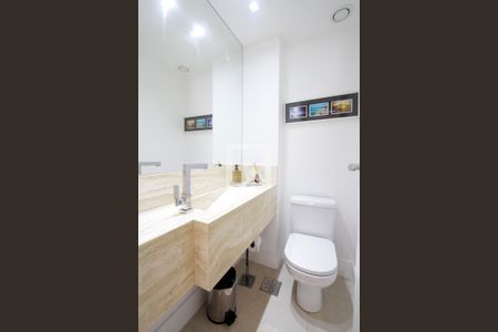 Lavabo de apartamento à venda com 2 quartos, 110m² em Barra da Tijuca, Rio de Janeiro