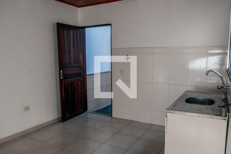 Cozinha de casa para alugar com 1 quarto, 50m² em Centro, Embu das Artes