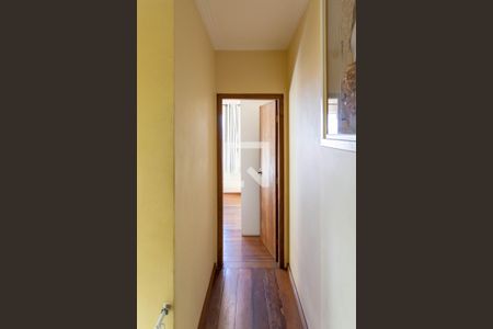 Corredor de casa à venda com 4 quartos, 120m² em Candelária, Belo Horizonte