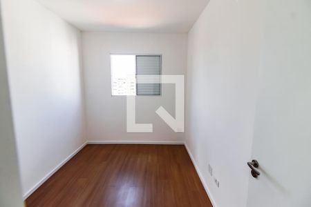 Quarto 1 de apartamento para alugar com 2 quartos, 57m² em Parque Assunção, Taboão da Serra