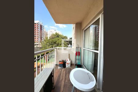 Varanda de apartamento para alugar com 2 quartos, 64m² em Vila Alexandria, São Paulo