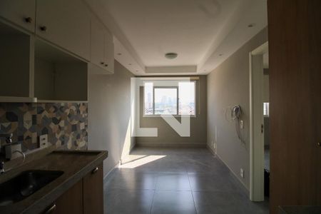 Cozinha  de apartamento para alugar com 1 quarto, 20m² em Vila Ema, São Paulo