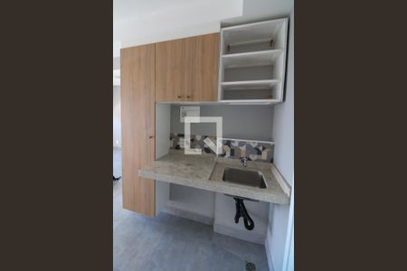 Cozinha  de apartamento para alugar com 1 quarto, 20m² em Vila Ema, São Paulo