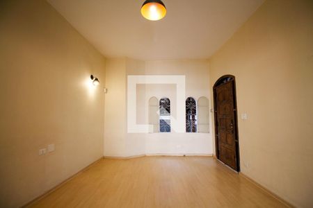 Sala de casa à venda com 5 quartos, 220m² em Jardim das Bandeiras, São Paulo