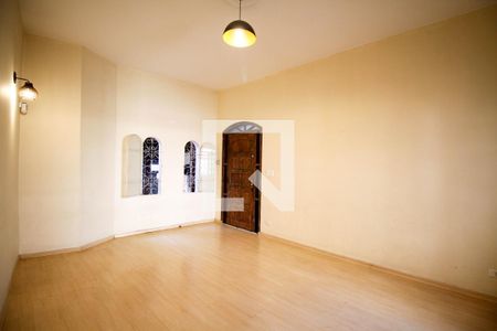 Sala de casa à venda com 5 quartos, 220m² em Jardim das Bandeiras, São Paulo