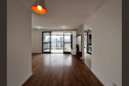 Sala de apartamento para alugar com 2 quartos, 76m² em Chácara Santo Antônio (zona Sul), São Paulo