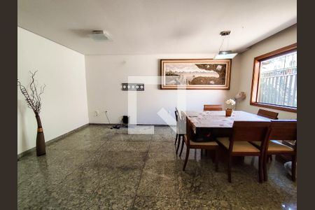 Sala de casa para alugar com 3 quartos, 160m² em  Ipiranga, Belo Horizonte