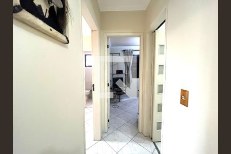 Corredor de apartamento para alugar com 2 quartos, 63m² em Vila Guarani, São Paulo