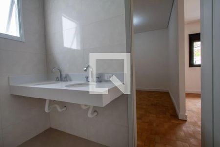 Casa à venda com 3 quartos, 360m² em Granja Julieta, São Paulo