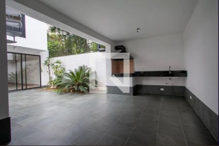 Casa à venda com 3 quartos, 360m² em Granja Julieta, São Paulo