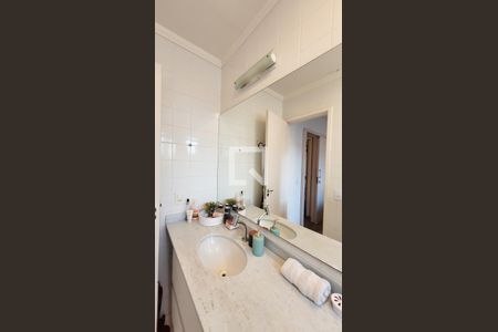 Banheiro da Suíte 01 de casa de condomínio para alugar com 3 quartos, 86m² em Parque Imperador, Campinas