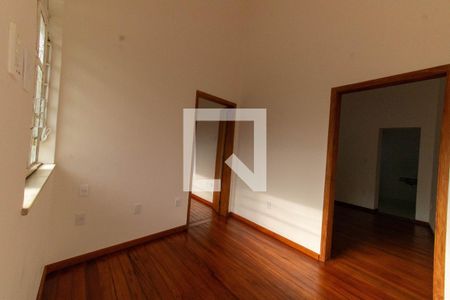 Sala de casa à venda com 2 quartos, 108m² em Barreto, Niterói