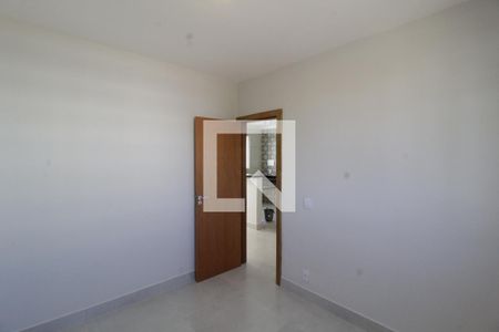 Quarto 1 de apartamento para alugar com 2 quartos, 45m² em Gávea, Uberlândia