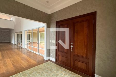 Hall de entrada de casa de condomínio para alugar com 3 quartos, 1100m² em Alphaville, Santana de Parnaíba