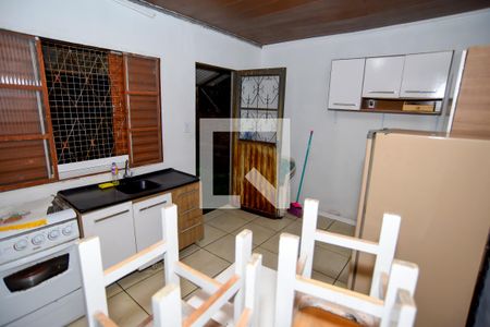 Cozinha de casa para alugar com 1 quarto, 22m² em Jardim Universitario, Viamão