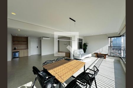 Varanda de apartamento à venda com 3 quartos, 137m² em Santo Amaro, São Paulo