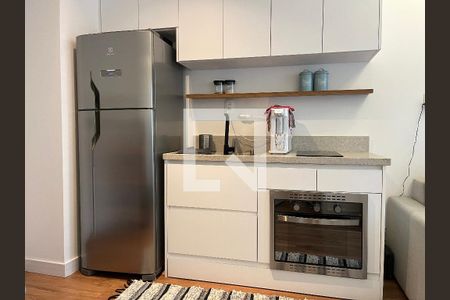 Cozinha de apartamento para alugar com 1 quarto, 45m² em Perdizes, São Paulo