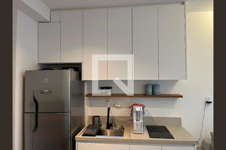 Cozinha de apartamento para alugar com 1 quarto, 45m² em Perdizes, São Paulo